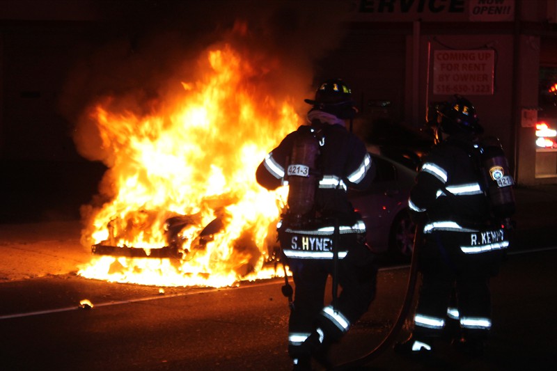 LFD Sunrise Rocklyn car fire 4  083119