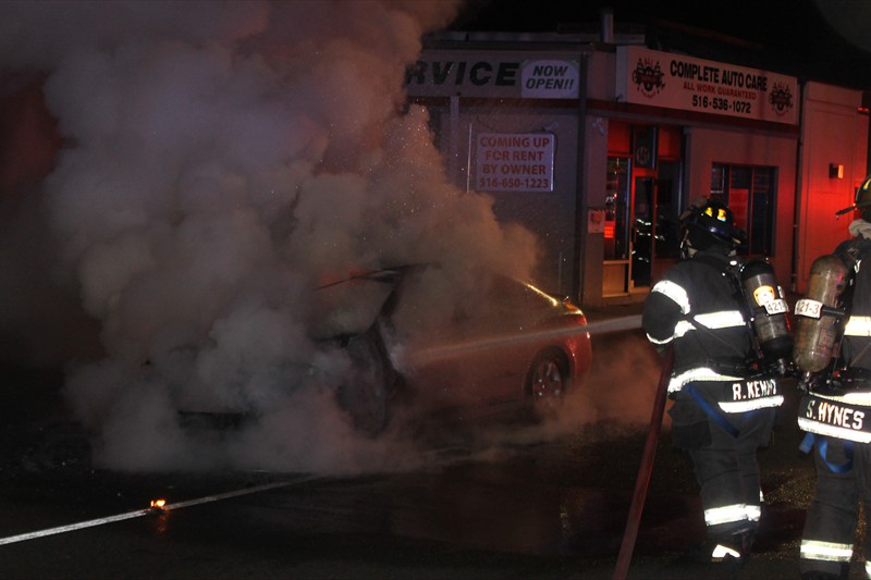LFD Sunrise Rocklyn car fire 8  083119