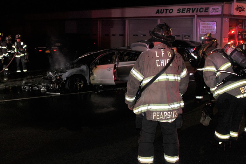 LFD Sunrise Rocklyn car fire 9H 083119