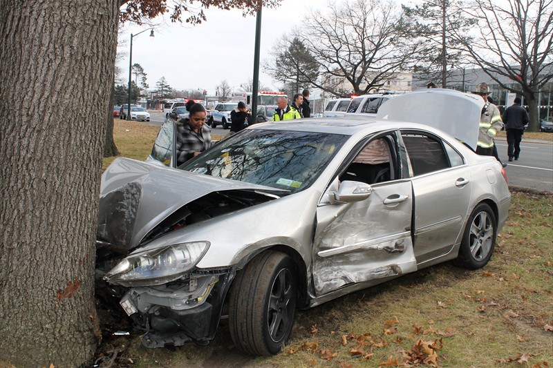 LFD accident sunrise 1 121218