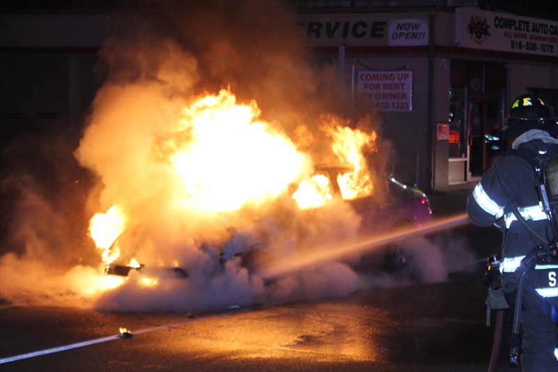 LFD Sunrise Rocklyn car fire 5  083119