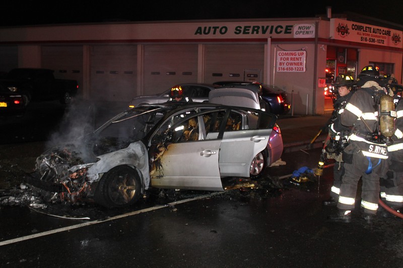 LFD Sunrise Rocklyn car fire 9g 083119