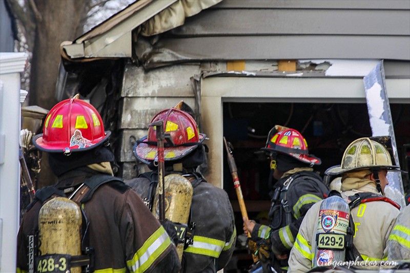 LFD Wyoming garage fire 3      011920